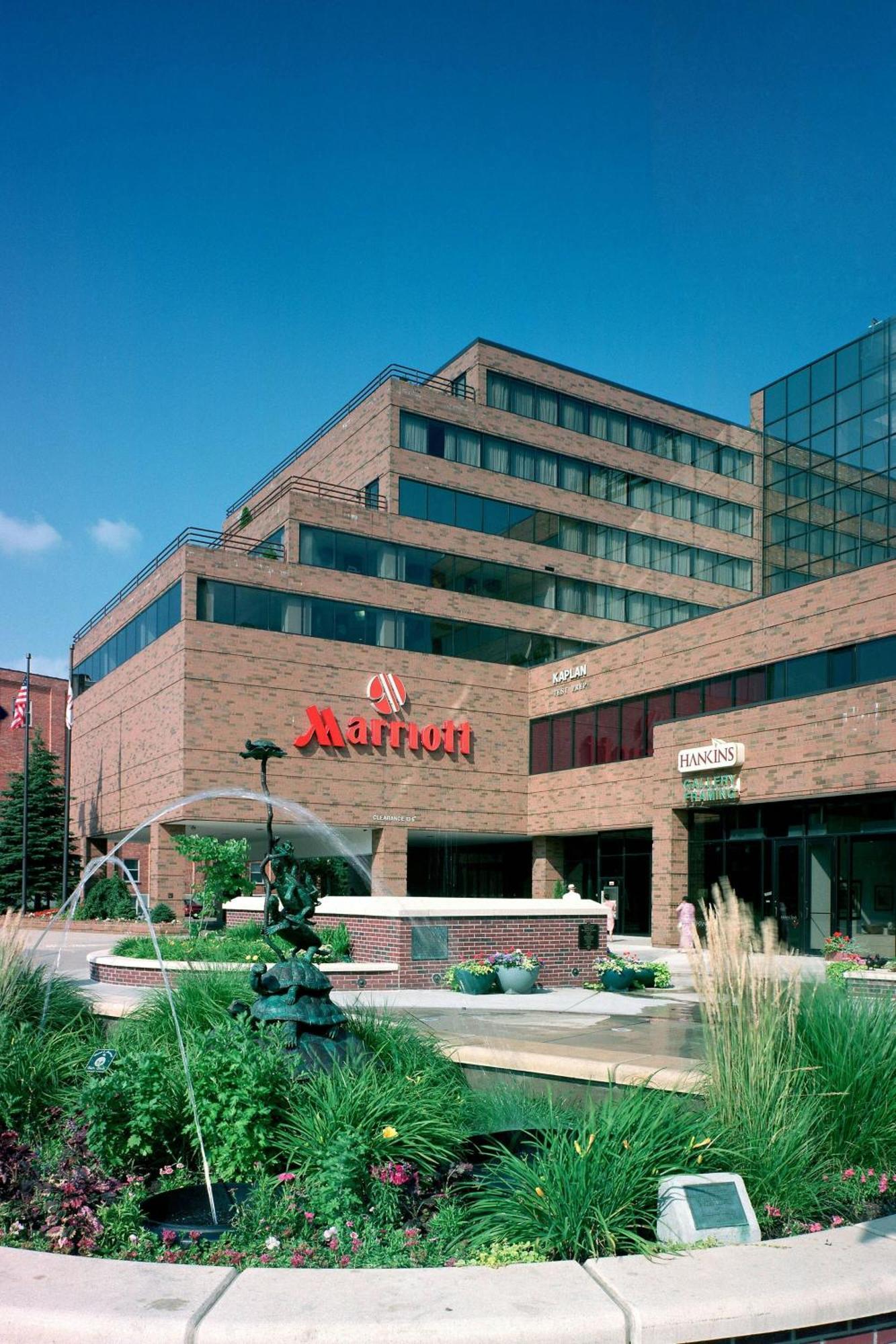 Marriott East Lansing At University Place Eksteriør bilde